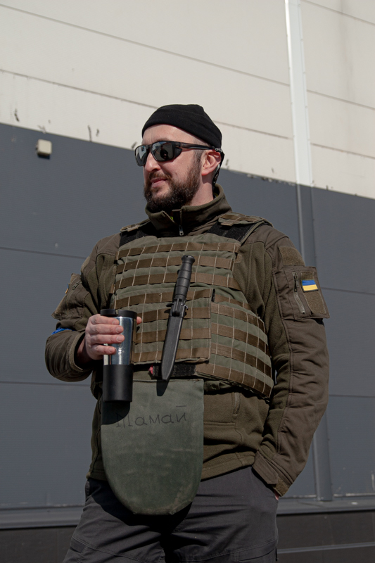 Володя Павленко, командир взводу 2 Володя Павленко, командир взводу