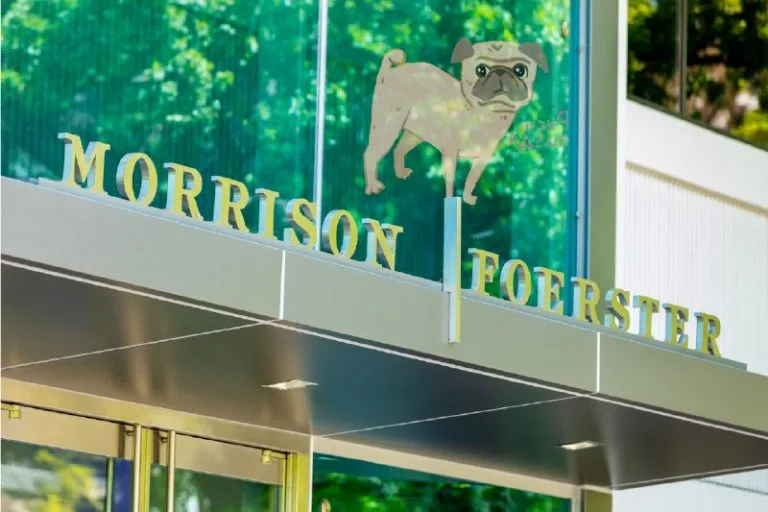 Офіс Президента найняв американців Morrison & Foerster