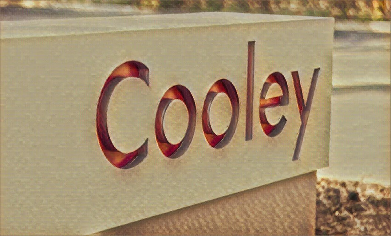 ​​Cooley звільняють джунів