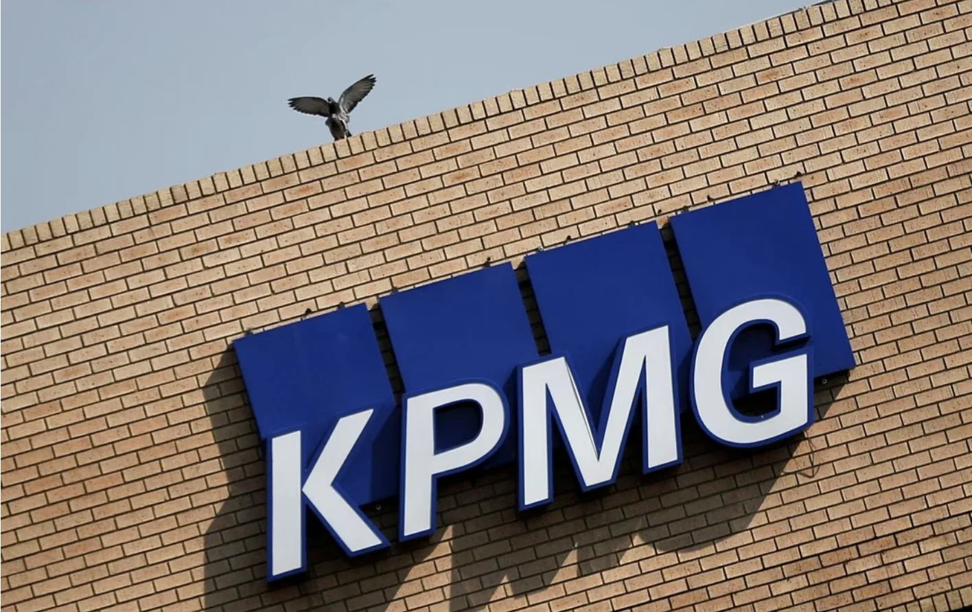 McKinsey таки звільняють 3% людей